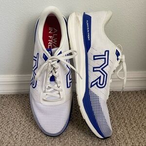 TYR men’s tennis shoes